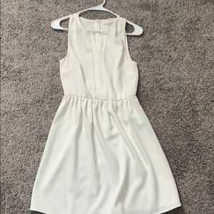 Size small beautiful white dress